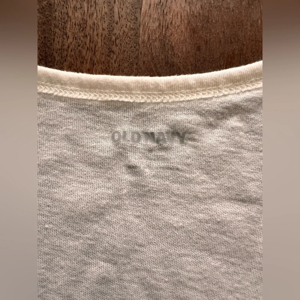 Old Navy Men’s Tank Top Size Medium - Picture 4 of 5